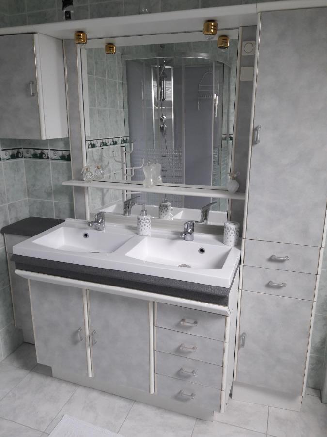 La Gouesnière Chambres D'Hotes Regine מראה חיצוני תמונה